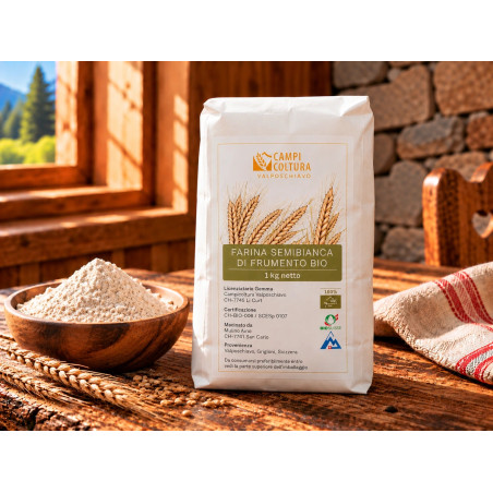 Farina semibianca di frumento bio della Val Poschiavo di Campicoltura Valposchiavo, confezione da 1 kg.
